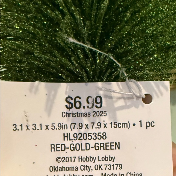 Shimmering Green and Red Trees with Gold Base-3.1x3.1x5.9 in- Set of 4- NWT - Picture 3 of 3